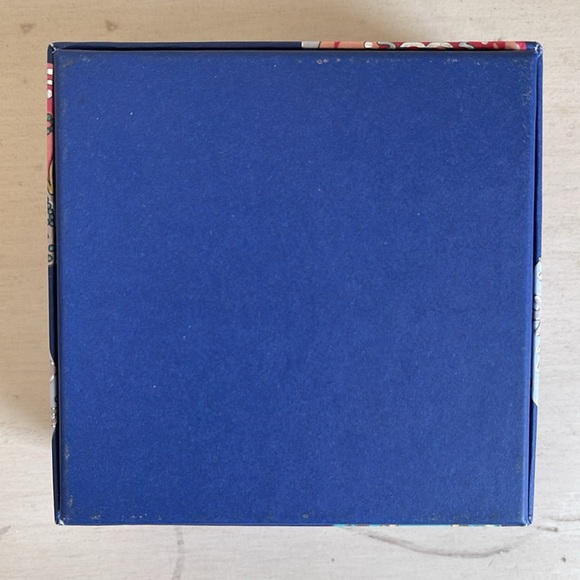 LADURÉE HOLIDAY BOX - Picture 8 of 10